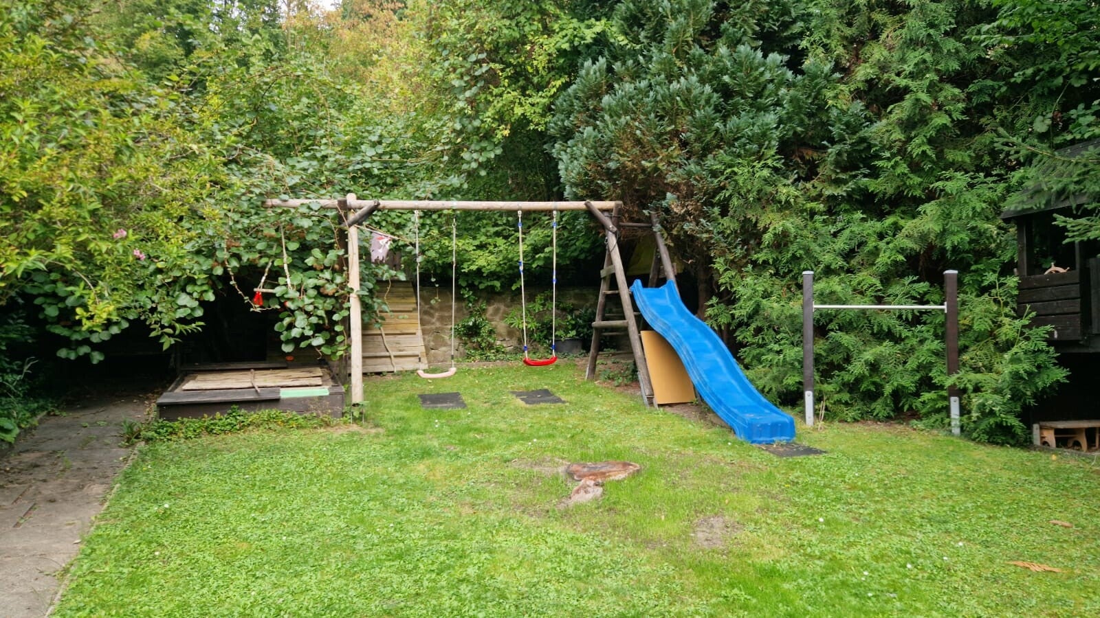 garten-unten-rutschecke-standard.jpg