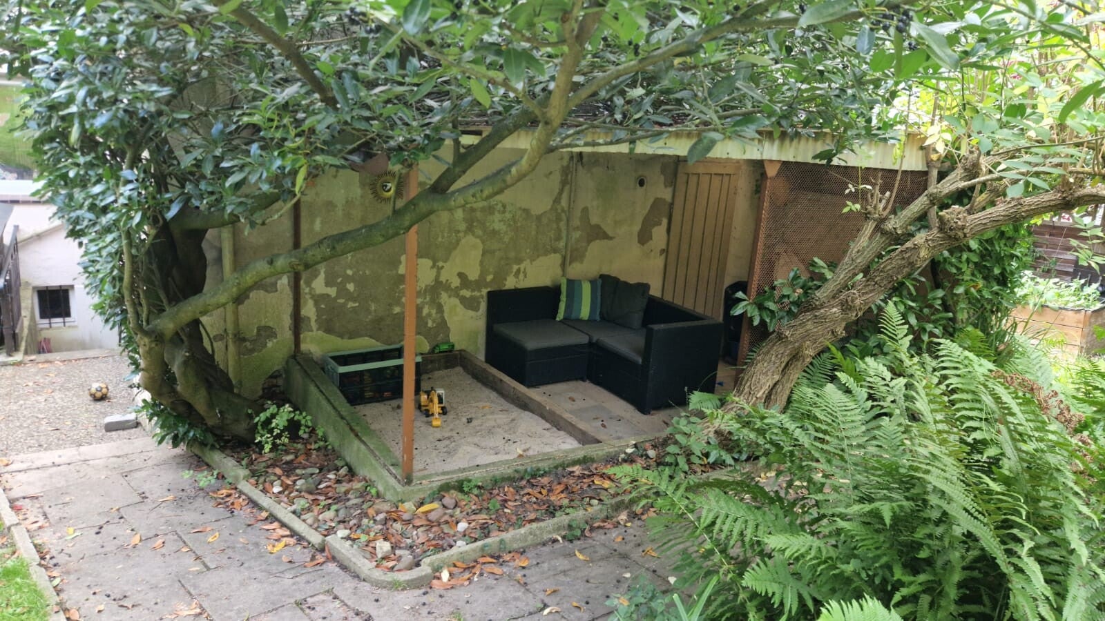 garten-unten-sandkasten-berdacht-standard.jpg