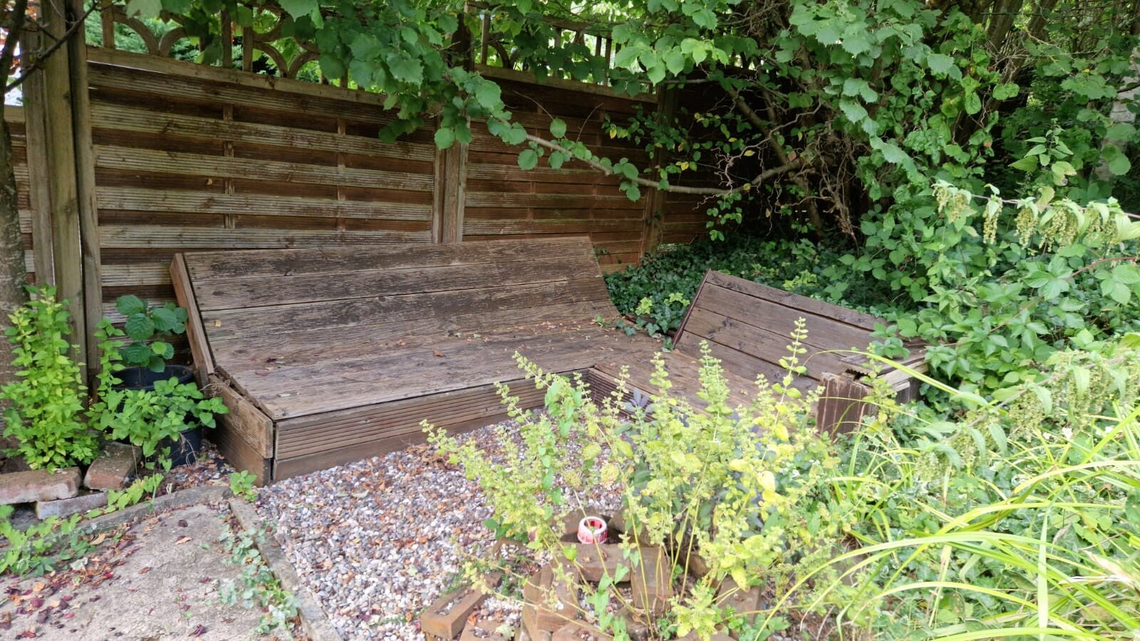 garten-unten-sitzecke-2-standard.jpg