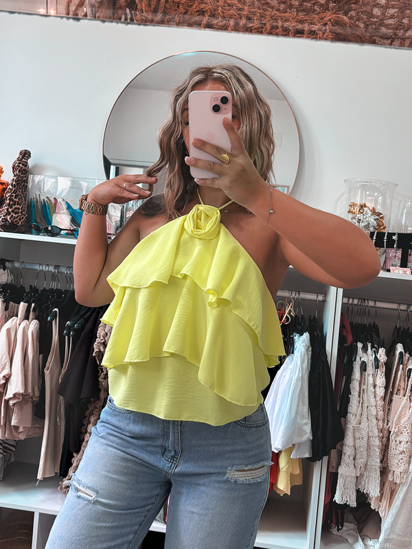 Dos nu jaune