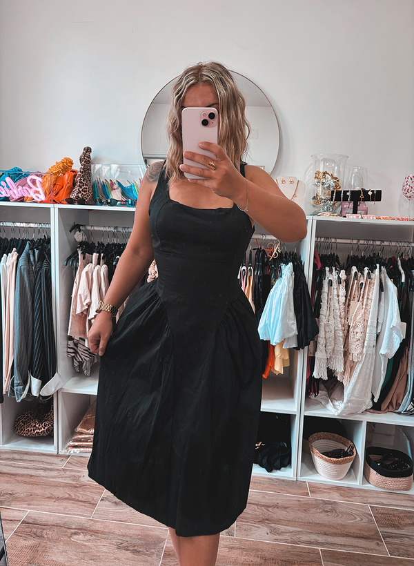 Robe noeud noir