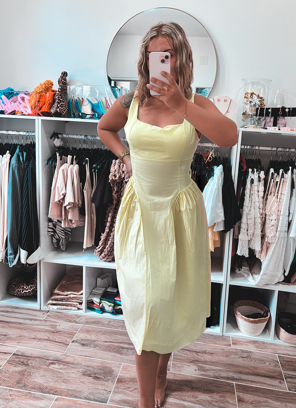 Robe noeud jaune