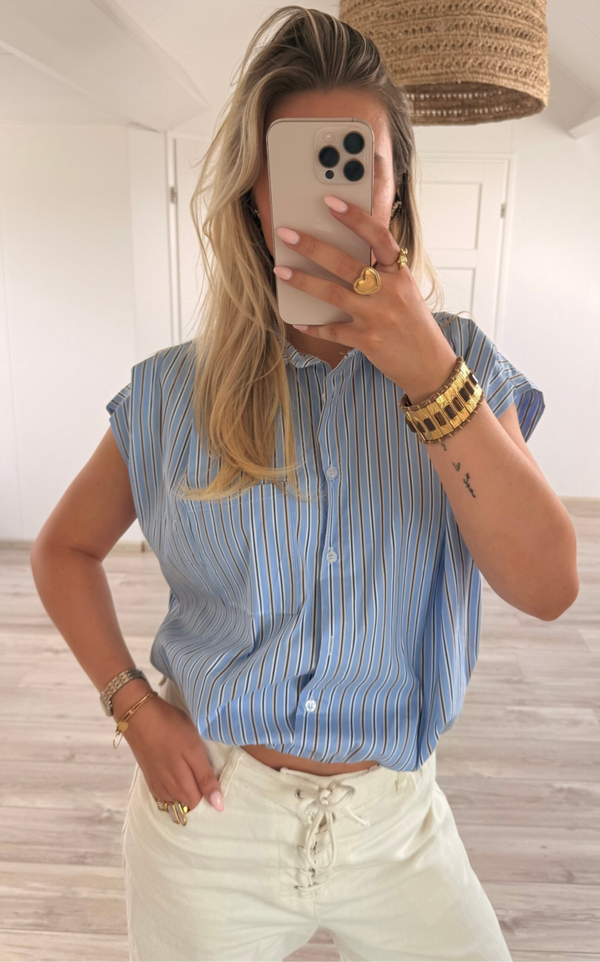 Blouse ⭑ Light blue