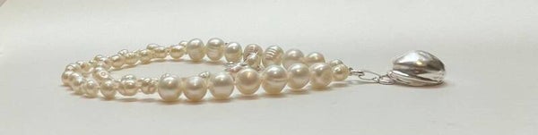 Parels met zilveren hanger