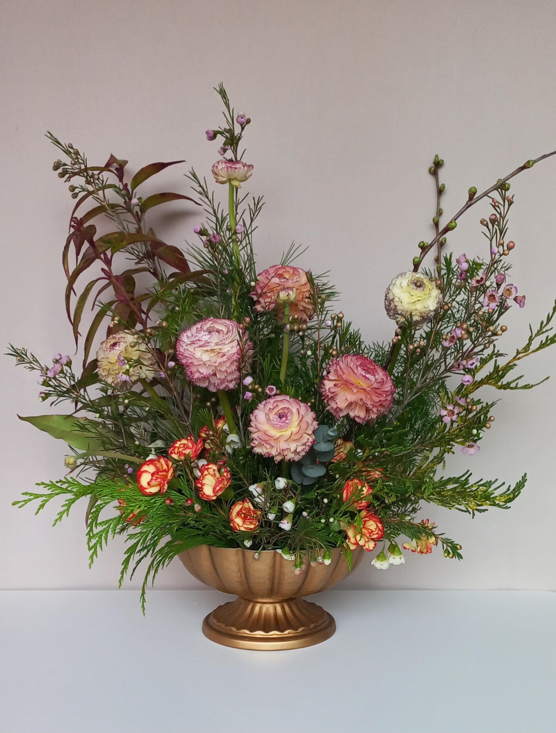 Bloemenarangement met Ranunculus