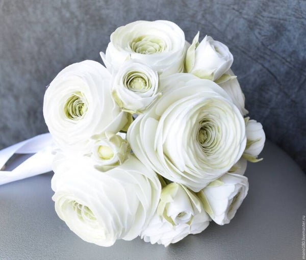 Bruidboeket  witte ranunculs