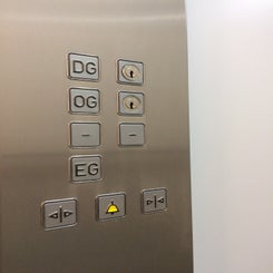 mit-dem-lift-direkt-in-die-wohnung-standard.jpg