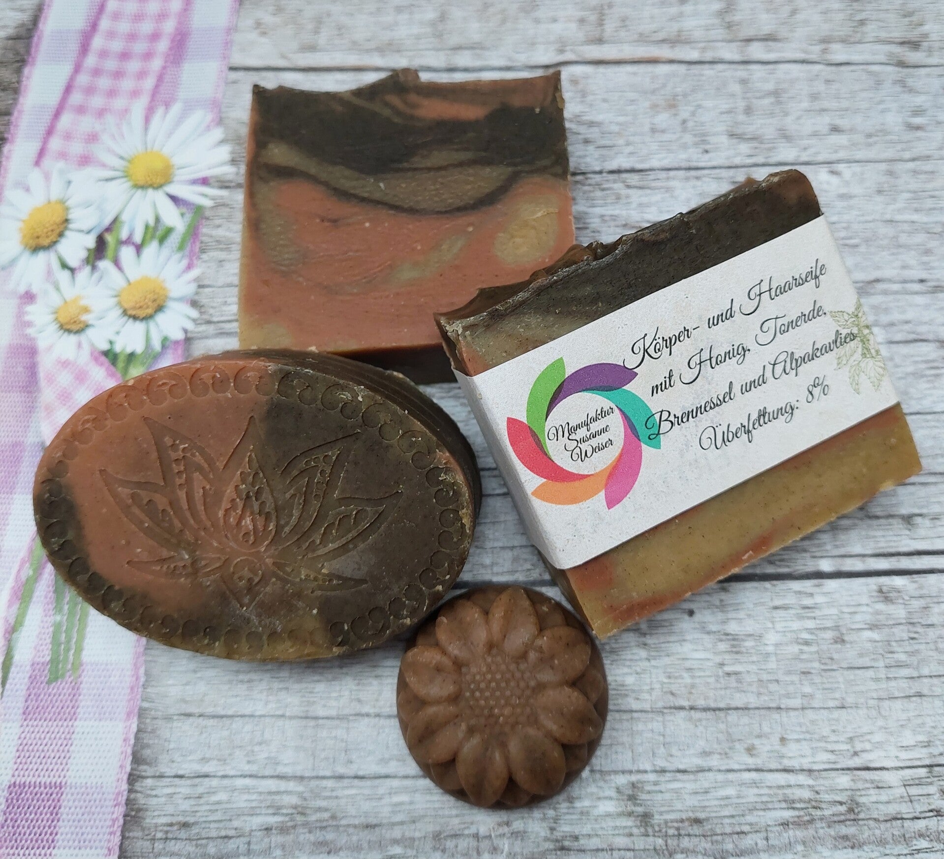 Haar- und Körperseife, oval, ÜF: 8 % Duft: Äth. Öl Zitronengras, Pfefferminze