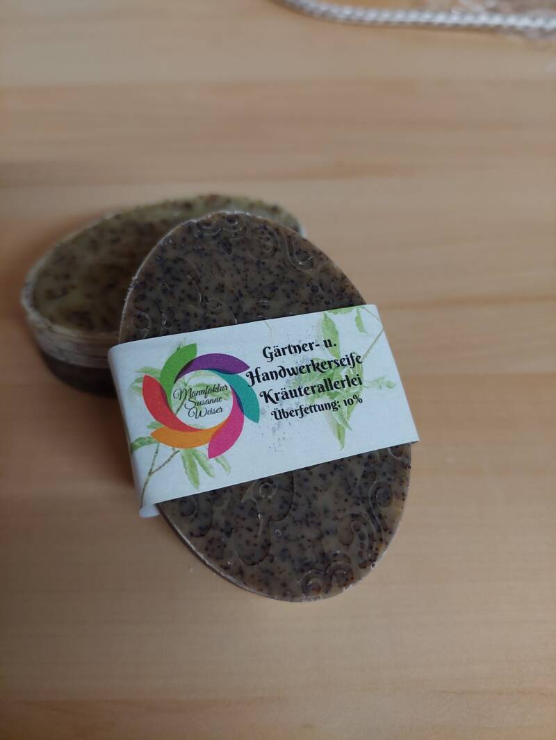 Gärtner- und Handwerkerseife "Kräuterallerlei" ÜF: 10 %, Duft: äth. Öle Lavendel, Rosmarin, Pfefferminze, Patchouli 75 g Frischegewicht (113,00€ / 1 kg)