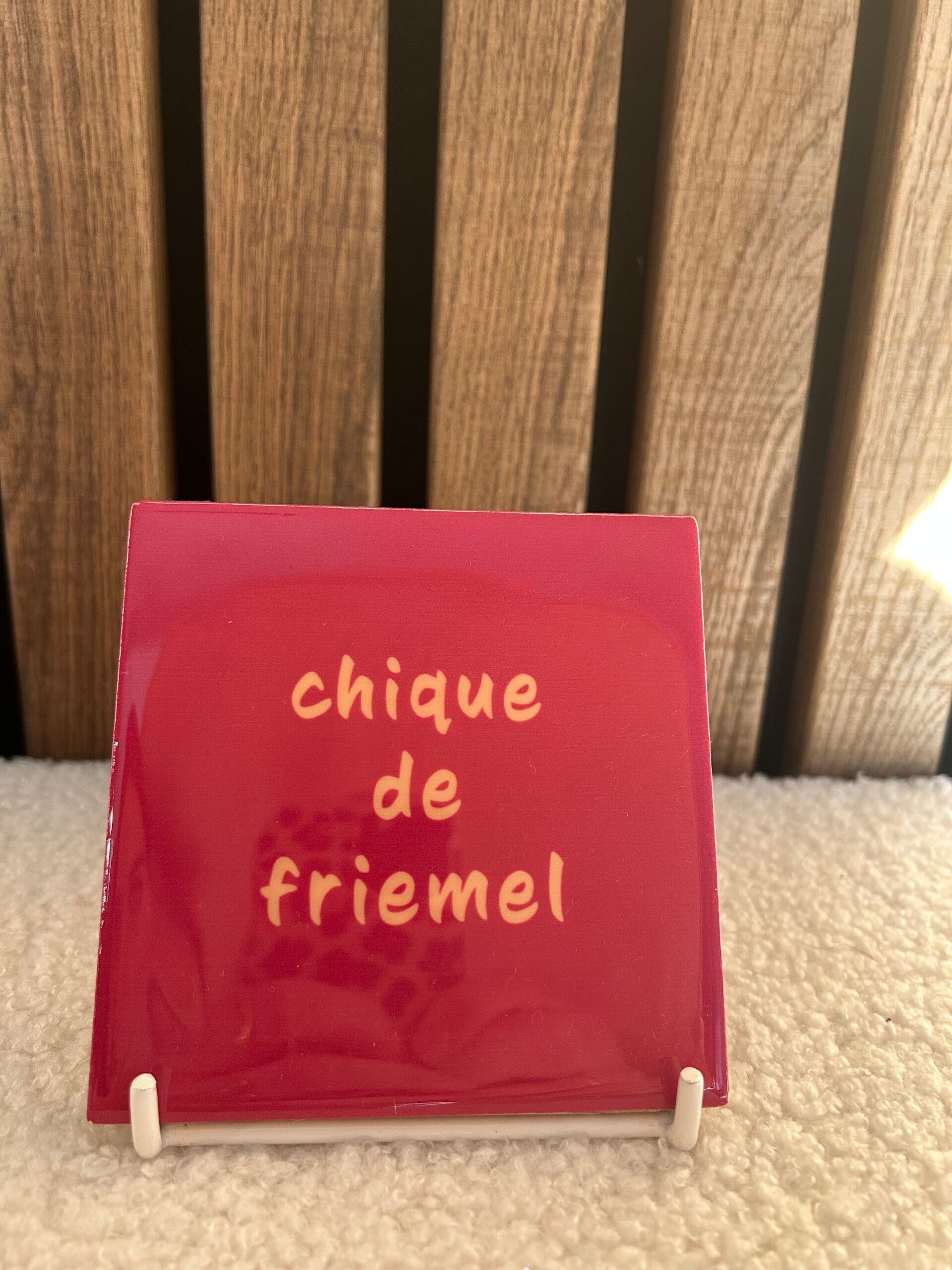 Tegeltje friemel