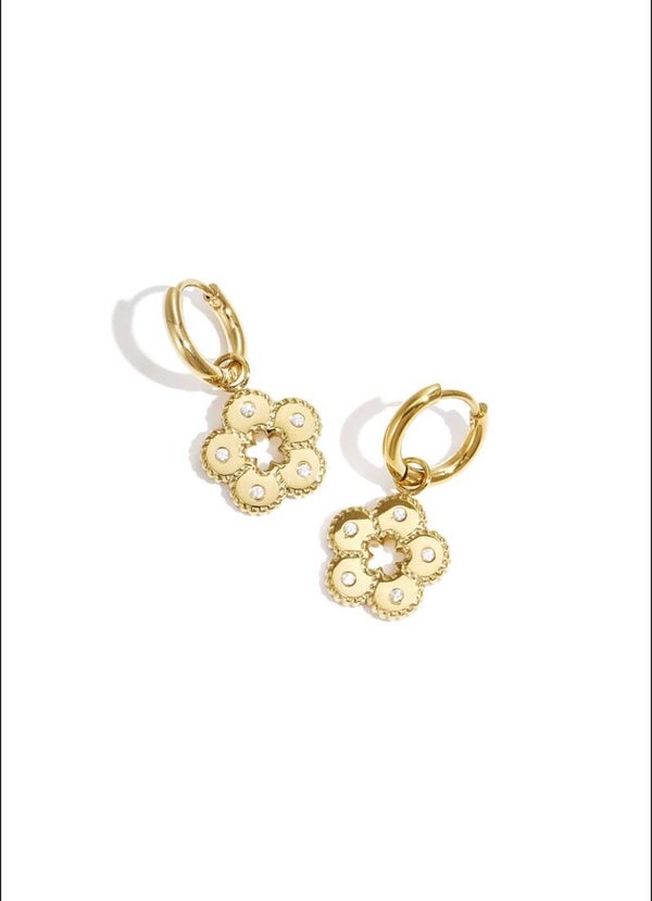Oorbellen flower pearl