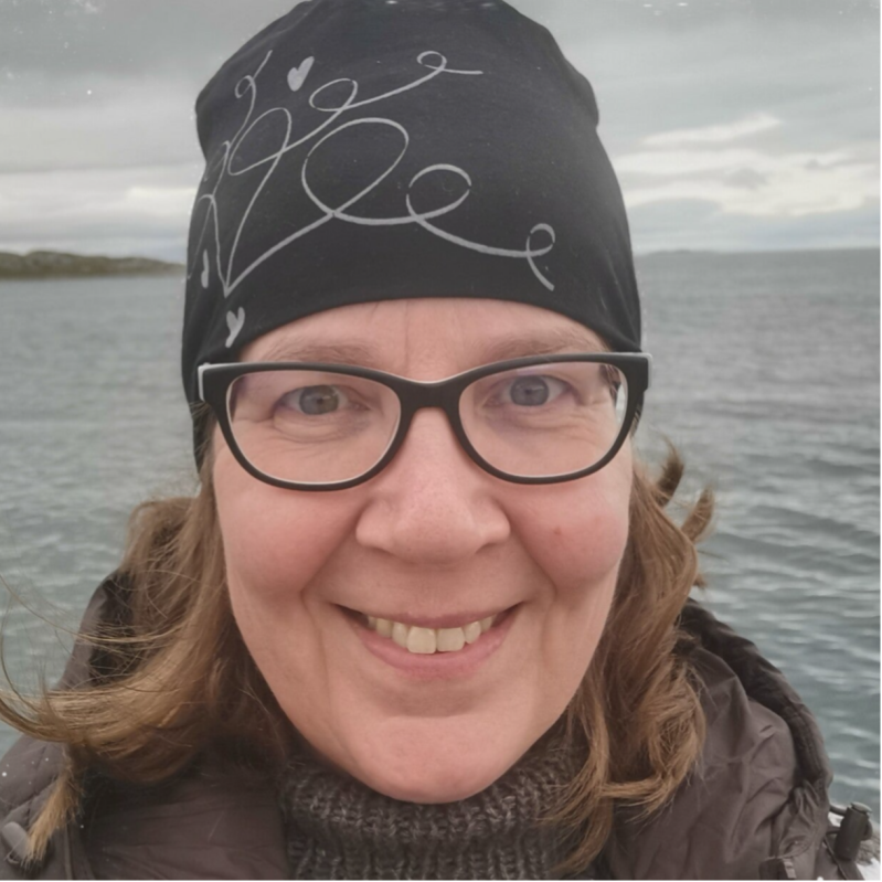 koulutettu hieroja Heli Kahi