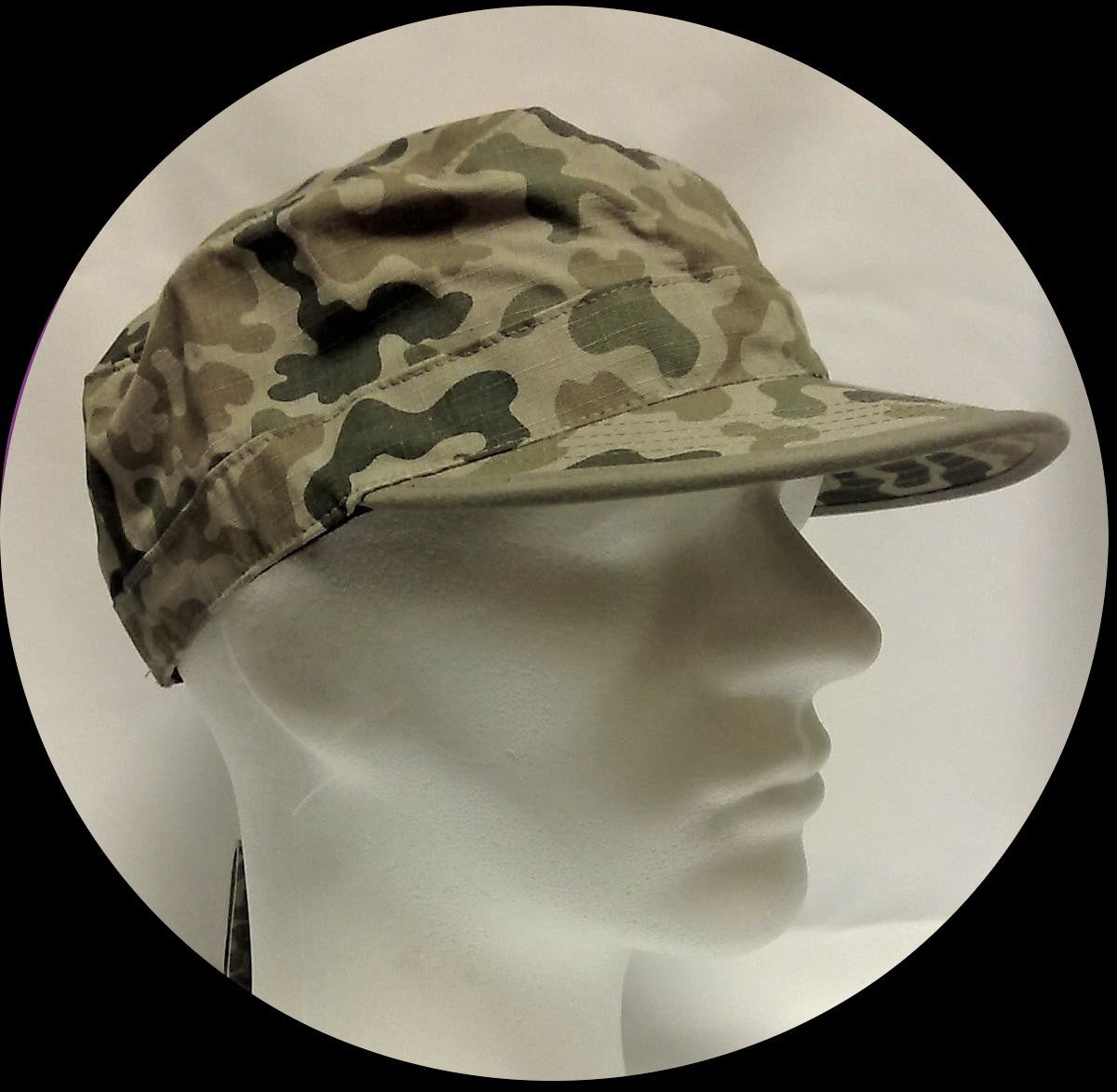 [19012]  Groene camo rebelcap