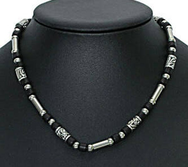 [38029]  Zilverkleurig/zwarte ketting 