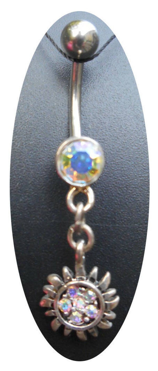 [14059]  Navelpiercing met zon 