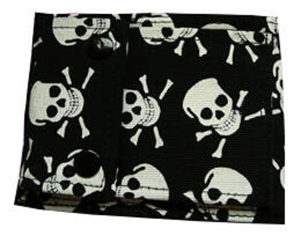 [23021]  Zwarte portemonnee met witte skulls