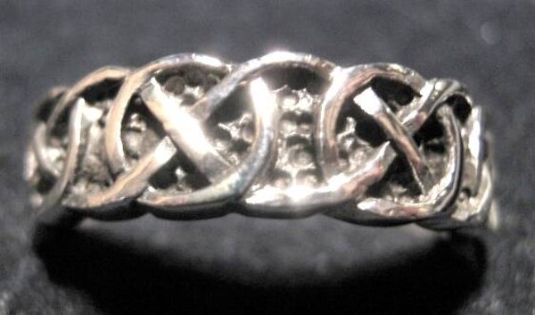 [12033]  Keltische ring van echt zilver (maat 17)