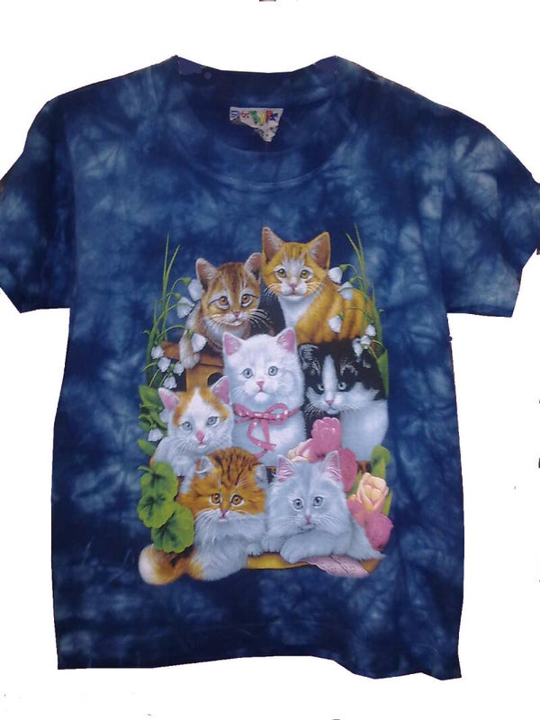 [34053]  Donkerblauw t-shirt met poesjes