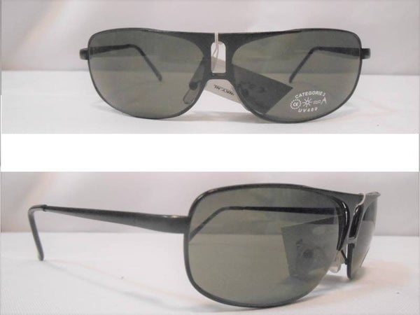 [4073]  Zwarte zonnebril