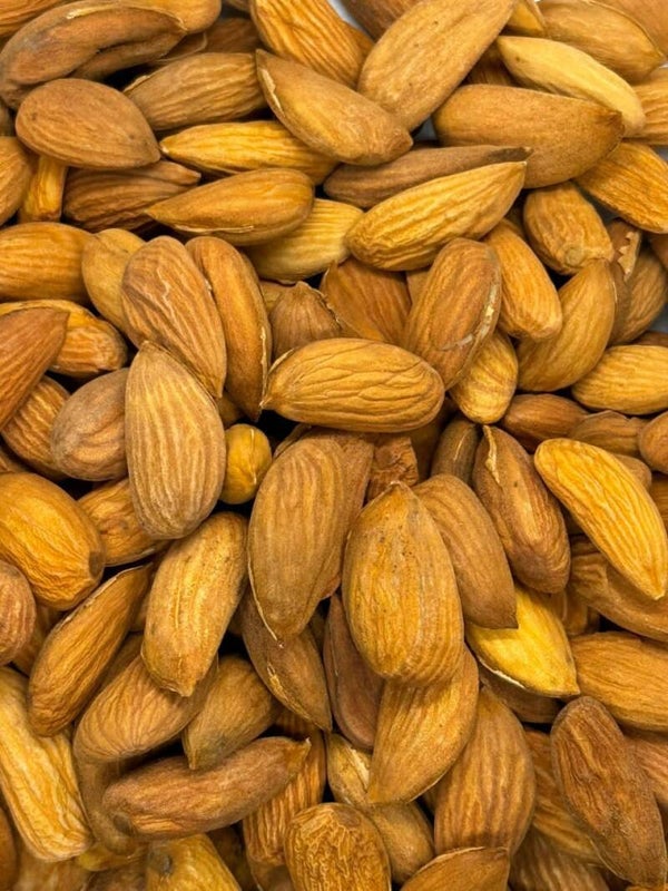 Logari Shelled Almonds