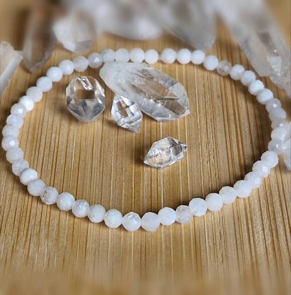 Regenbogen Mondstein Armband