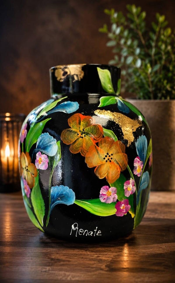 Zwart met kleurrijke bloemen