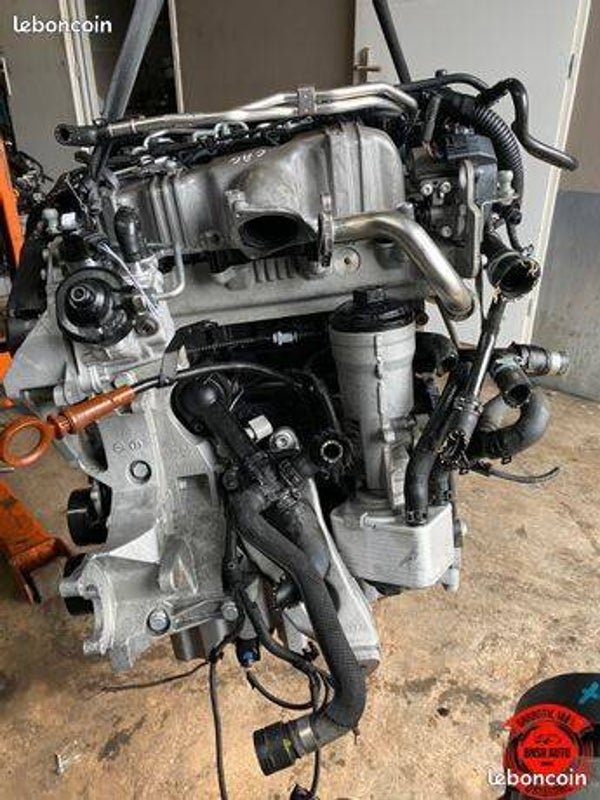 Moteur vw 2.0 tdi 143 cv cag a4 aa6 a5  Moteur vw 2.0 tdi 143 cv cag a4 aa6 a5 (image miniature 1) Moteur vw 2.0 tdi 143 cv cag a4 aa6 a5