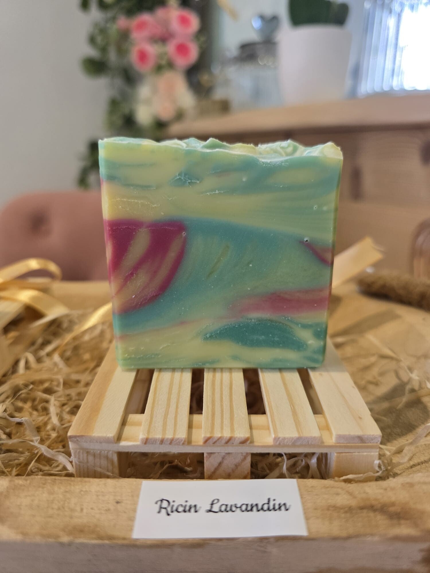 Savon Aromathérapique à l'huile de ricin et huile essentielle de Lavandin