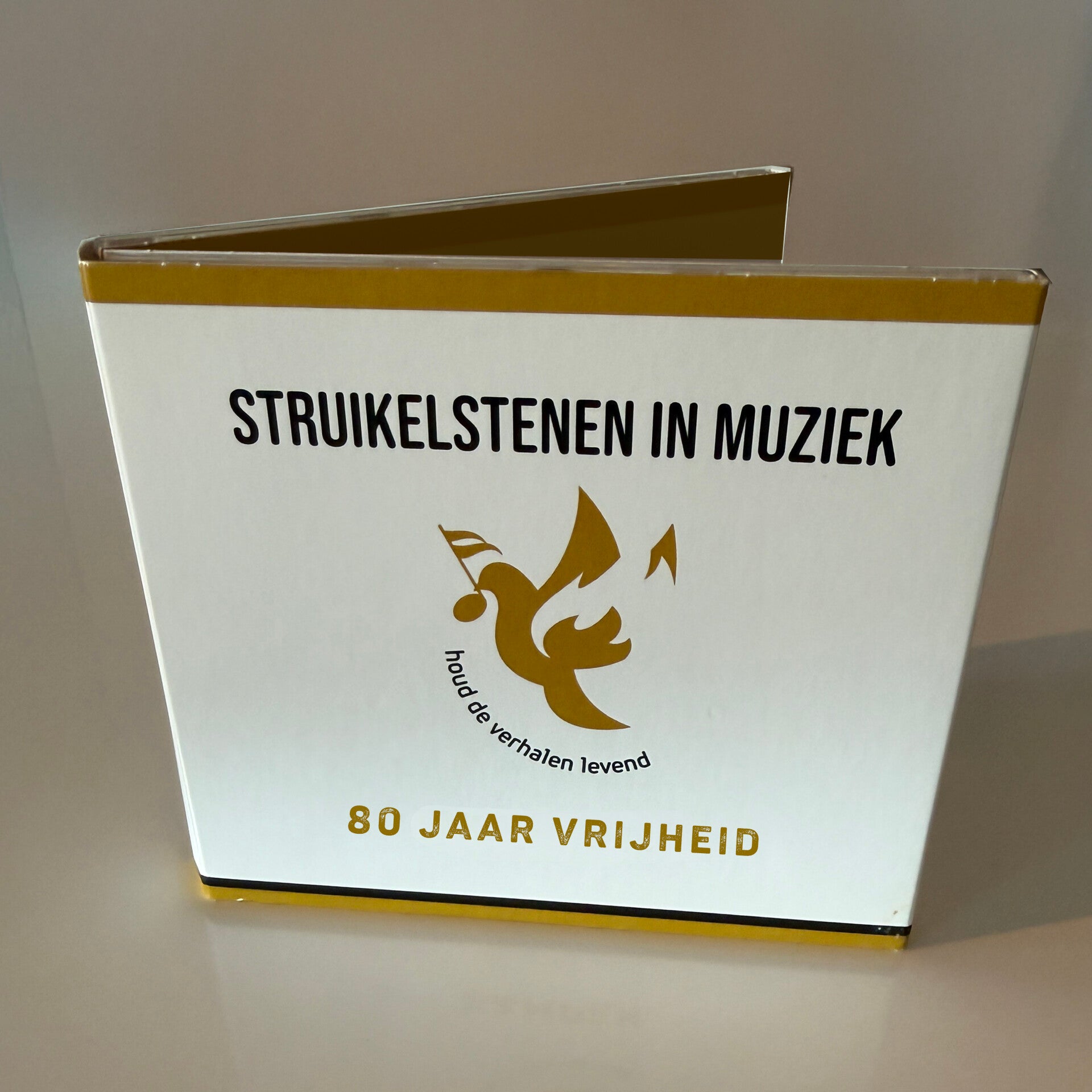 Struikelstenen in muziek - 80 jaar vrijheid (2025) - CD