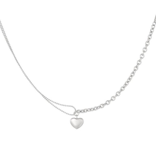 Necklace with a heart Silver