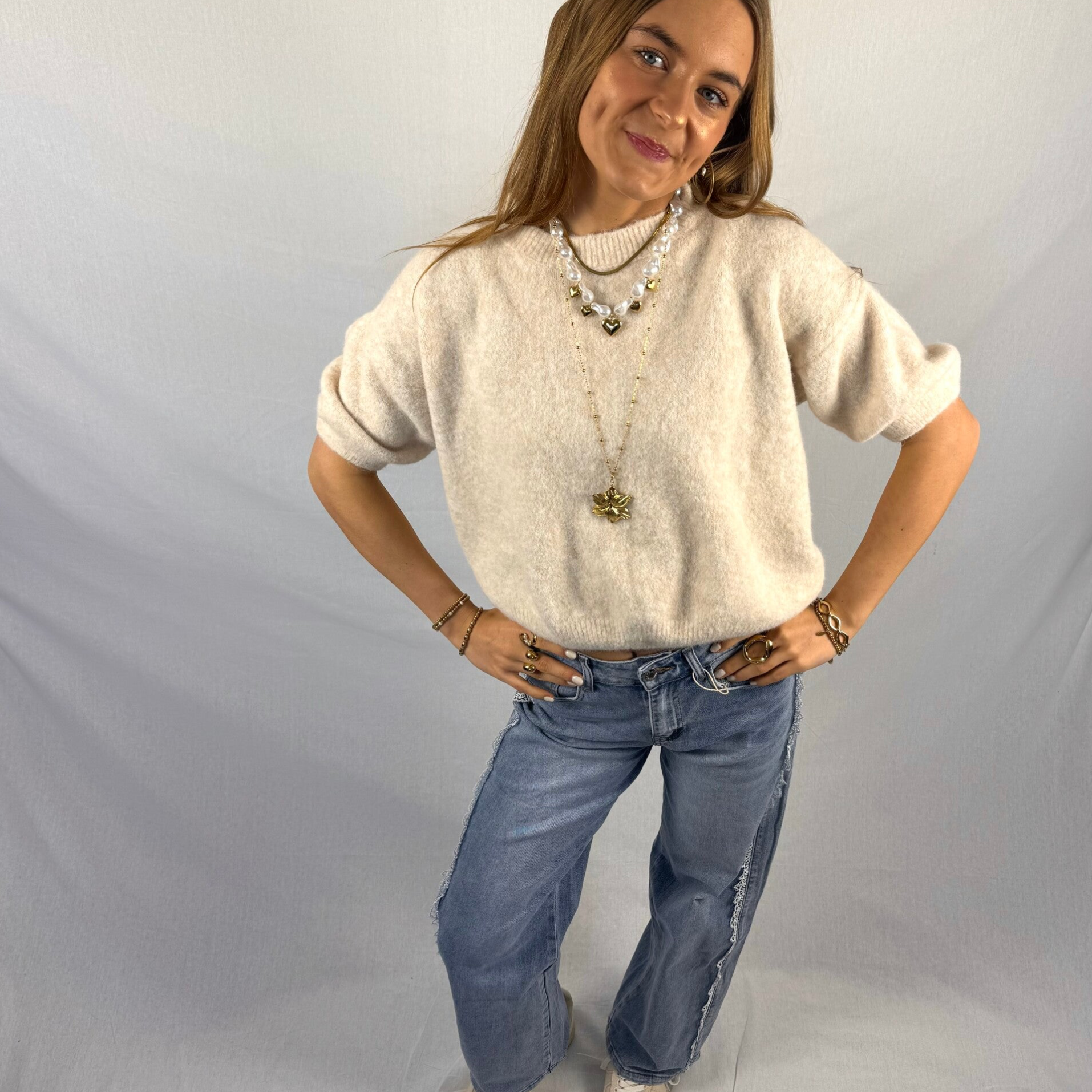 Evelyn (short-sleeve) Sweater Beige