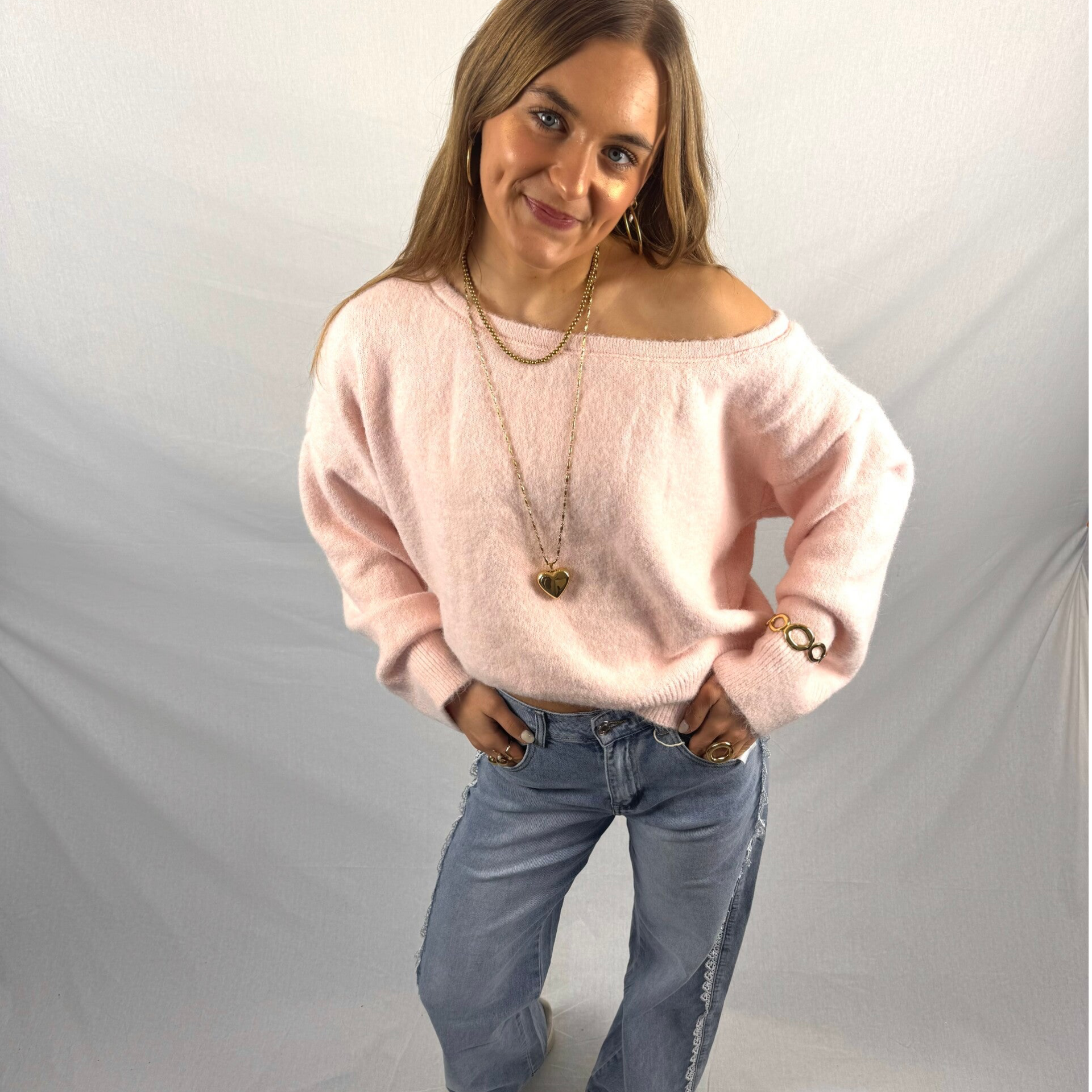 Blom Off-shoulder Sweater Rose