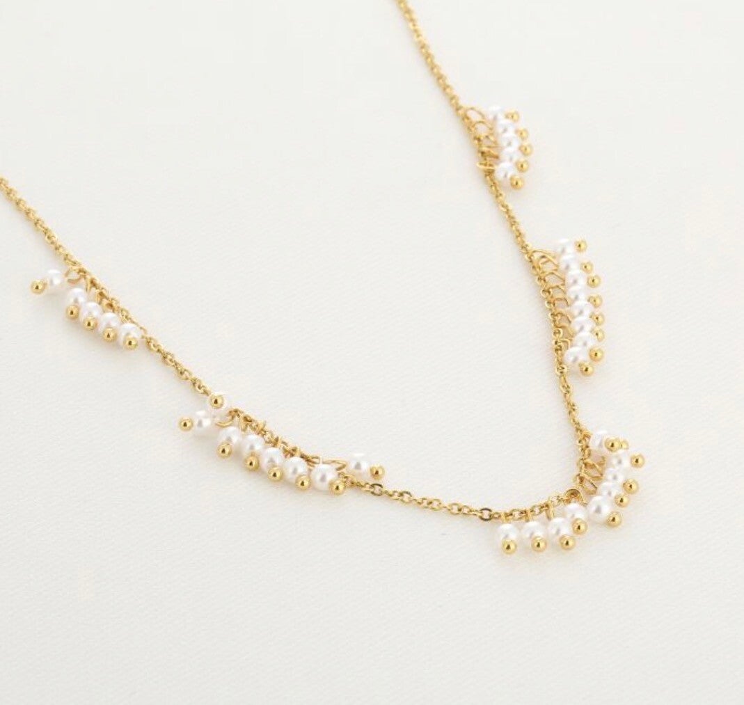 Pearls Necklace Gold