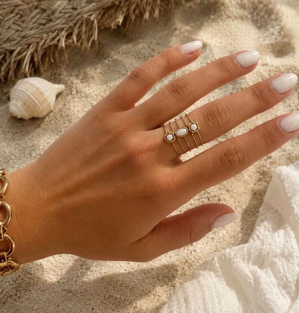 Triple Stones Ring Gold
