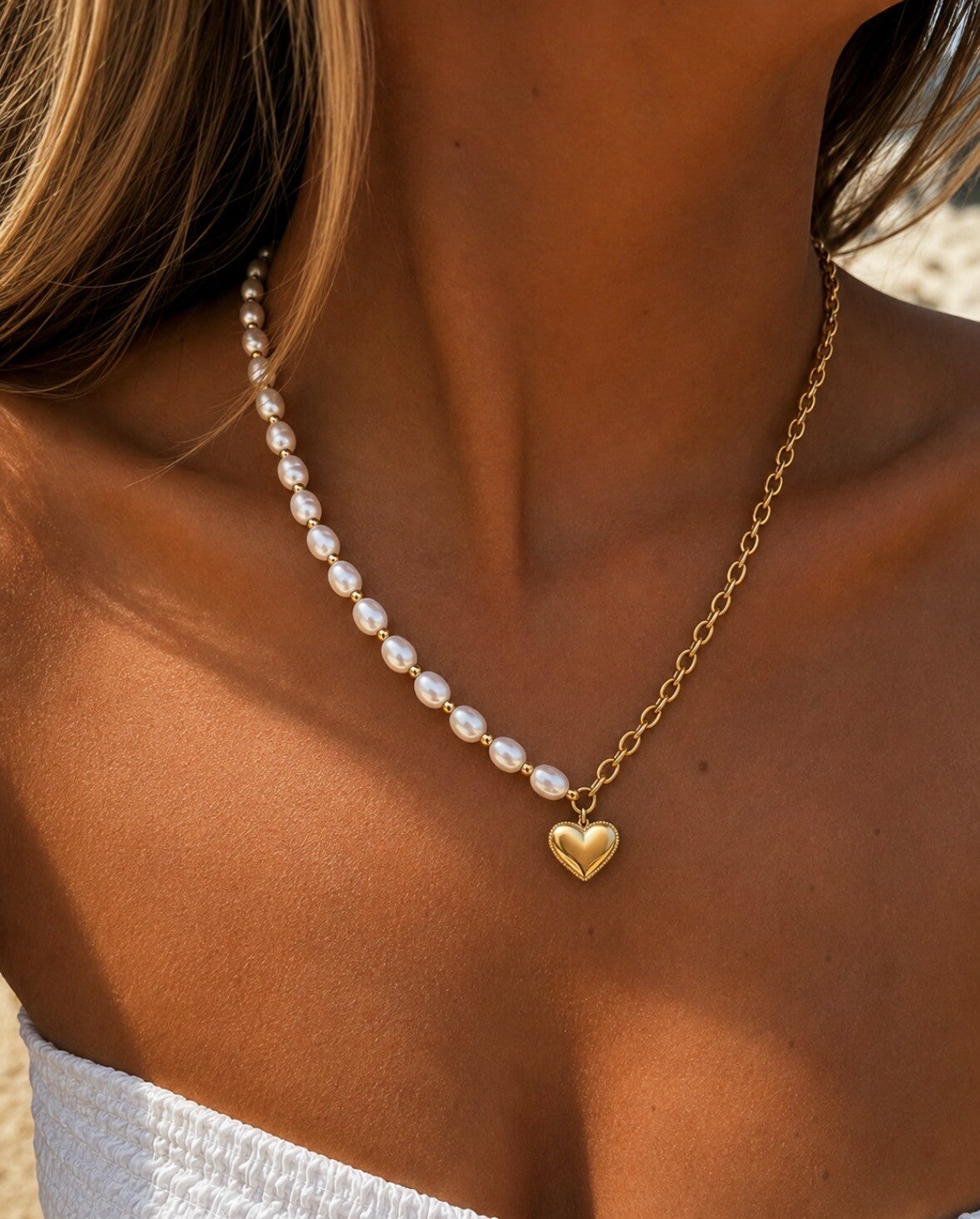 Necklace Pearl & Heart Gold