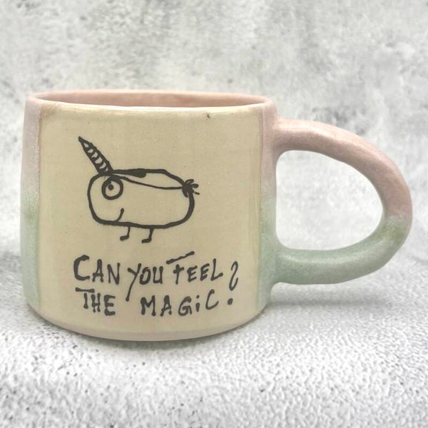 🦄 Handgemachte Keramiktasse „Can You Feel the Magic?“