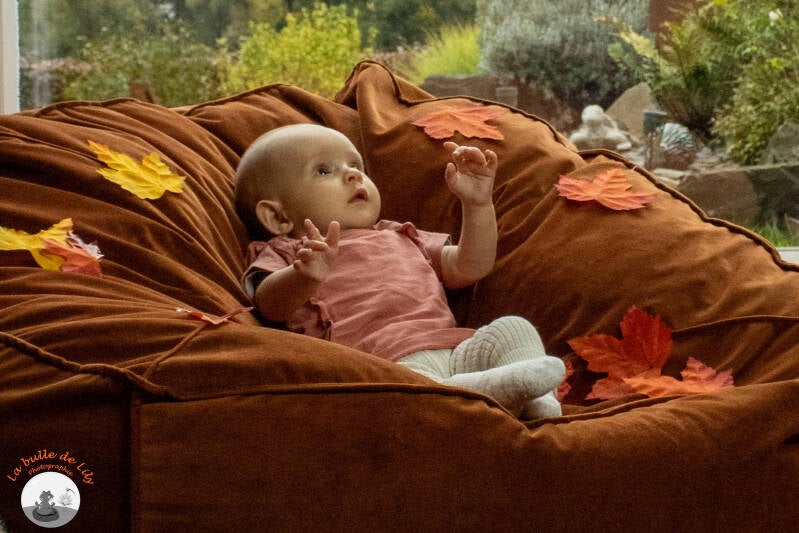 caitlyn-sur-pouf-22-standard.jpg