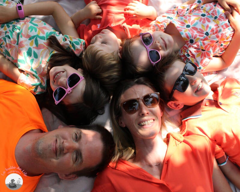 famille-compl-te-6-standard-3c824b.jpg