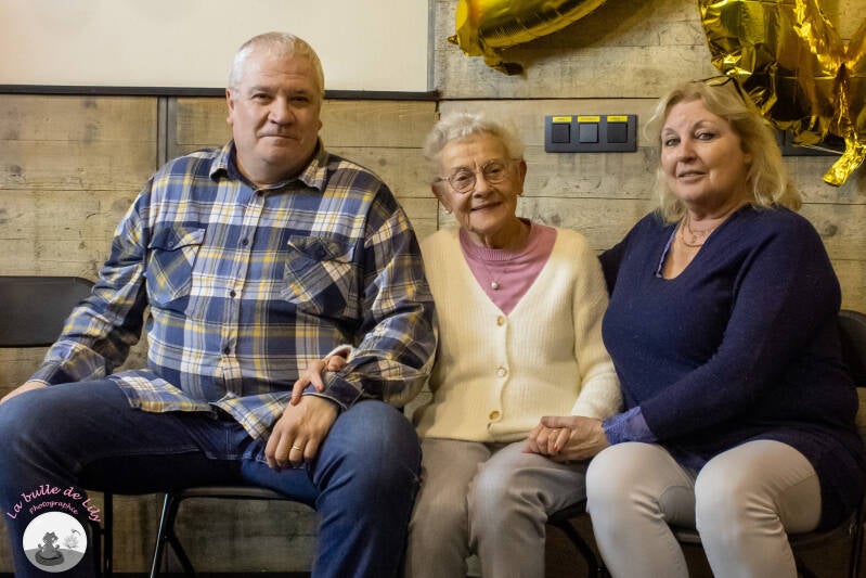 shooting-famille-et-amis-95-standard-rp8fr0.jpg