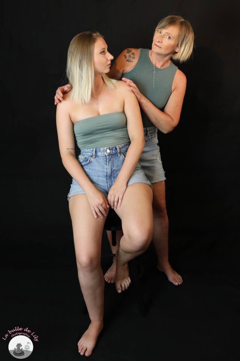studio-m-re-fille-isa-et-lou-1-standard.jpg