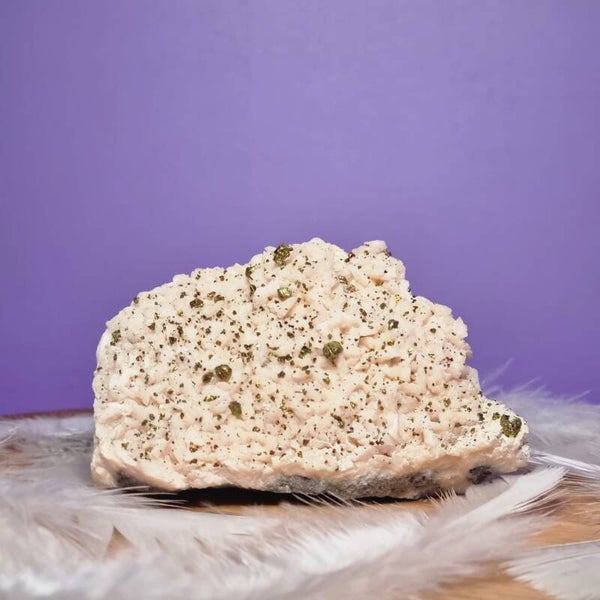 Chalcopyriet op Roze Dolomiet nr. 46