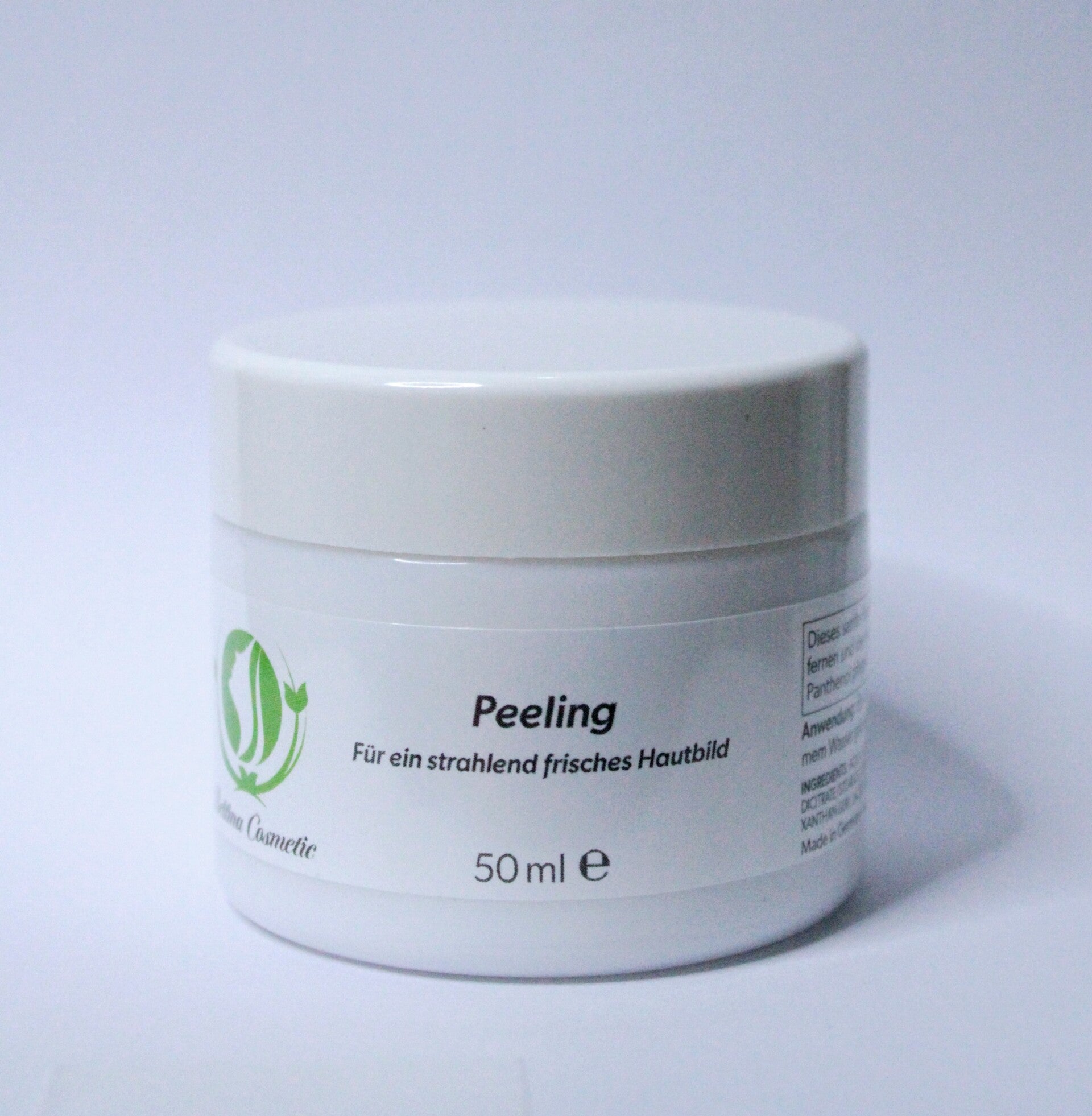 Sanftes Gesichtspeeling – Für glatte, gepflegte Haut