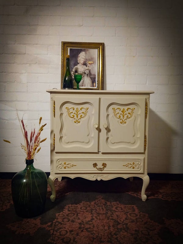 Queen Ann restoration gold