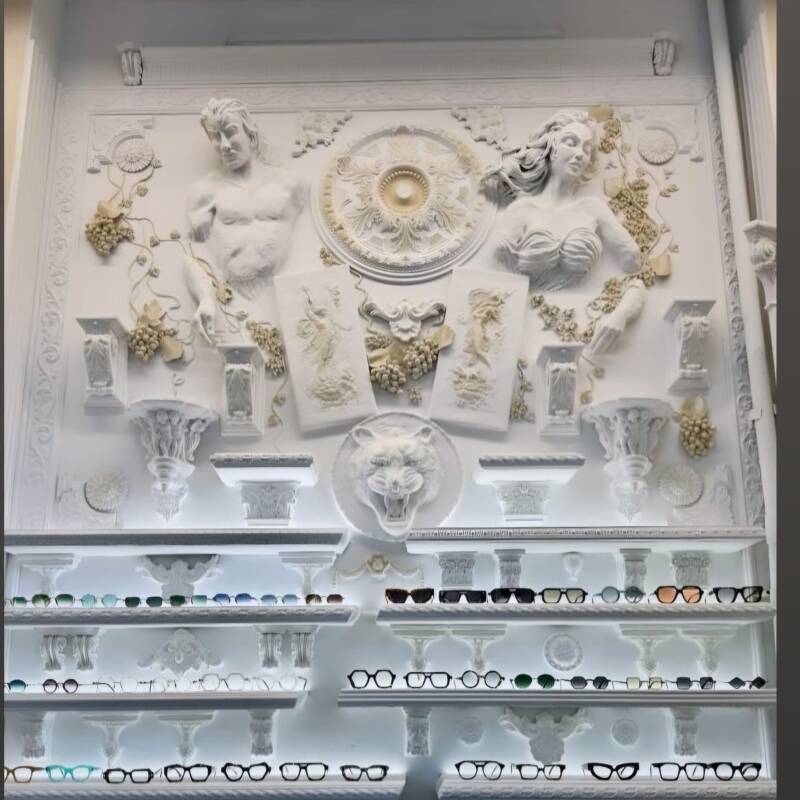 Płaskorzeźba ścienna z tynków mineralnych