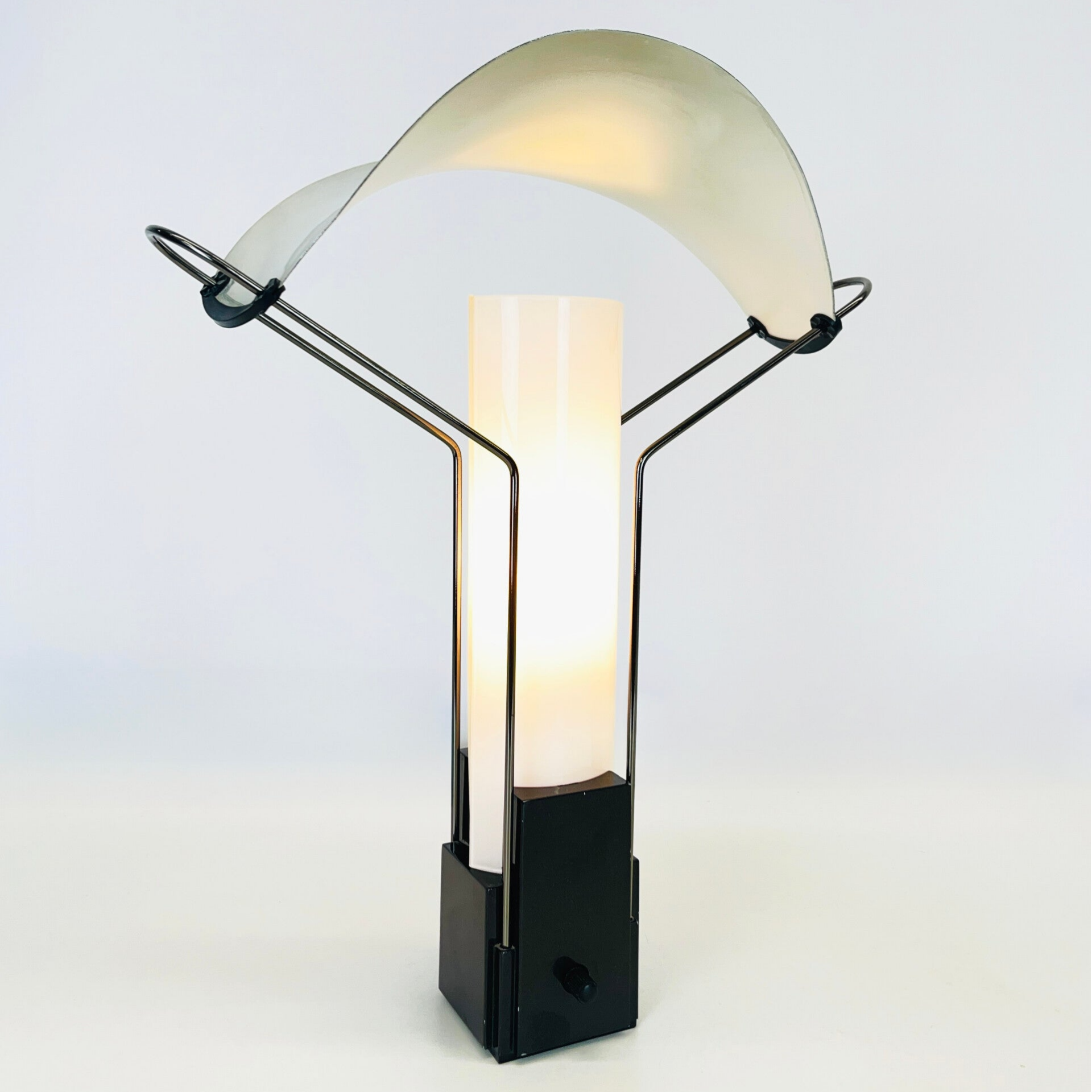 Arteluce - Palio - Perry A. King & Santiago Miranda - 1984