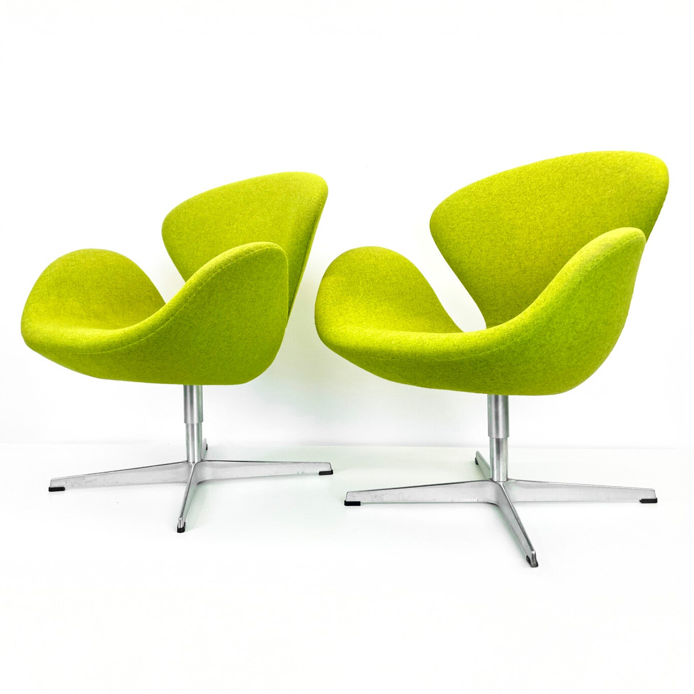 Fritz Hansen - Swan Chair - Arne Jacobsen