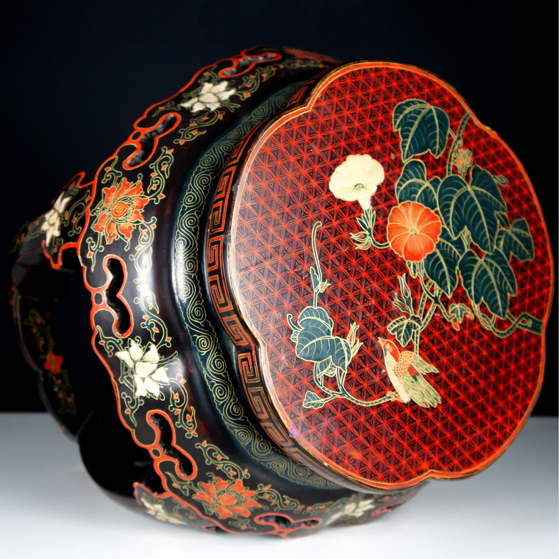 Chinese Lacquered Tabouret - Lotuses and a Songbird