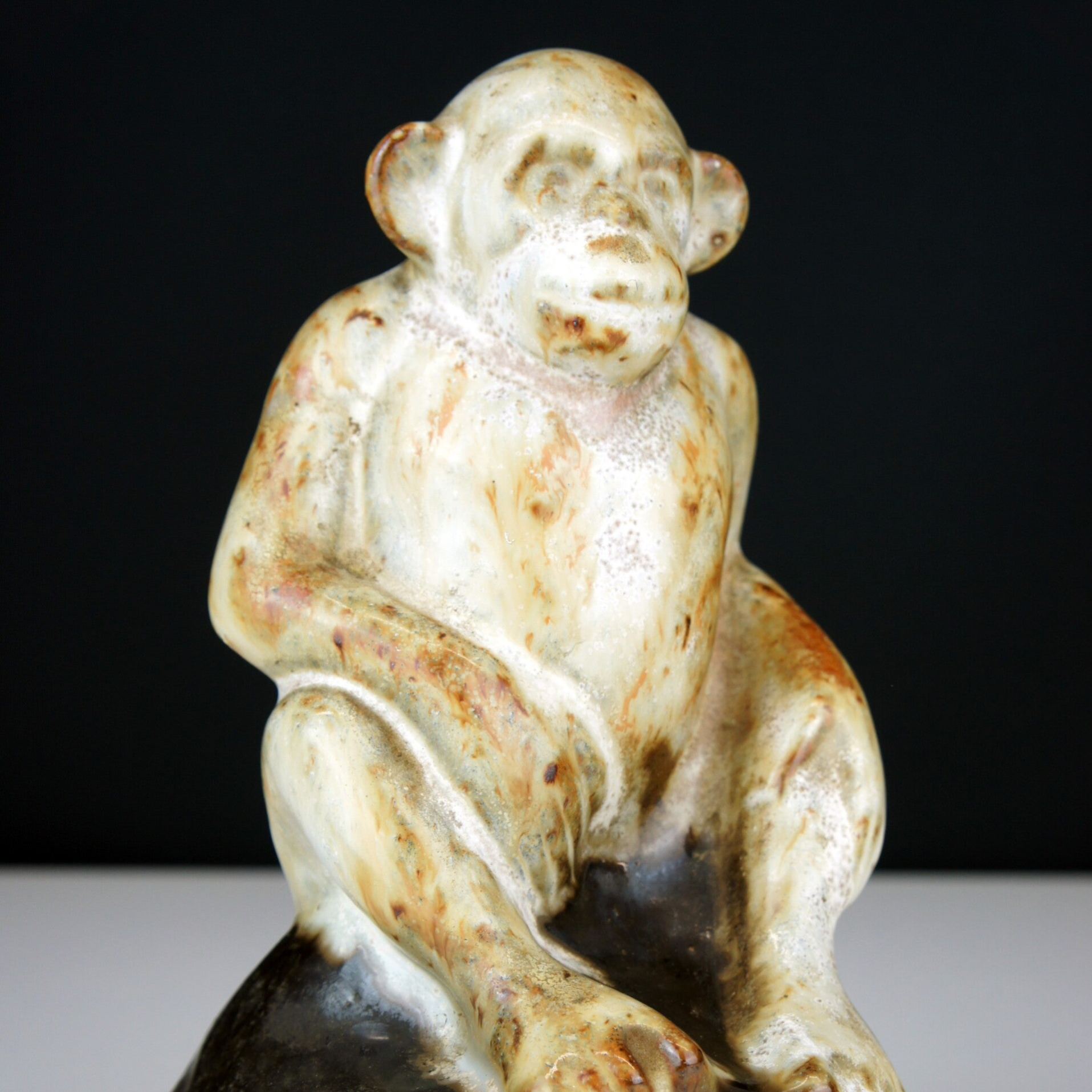 Armogres Bouffioulx - Style of Domien Ingels - Chimpanzee