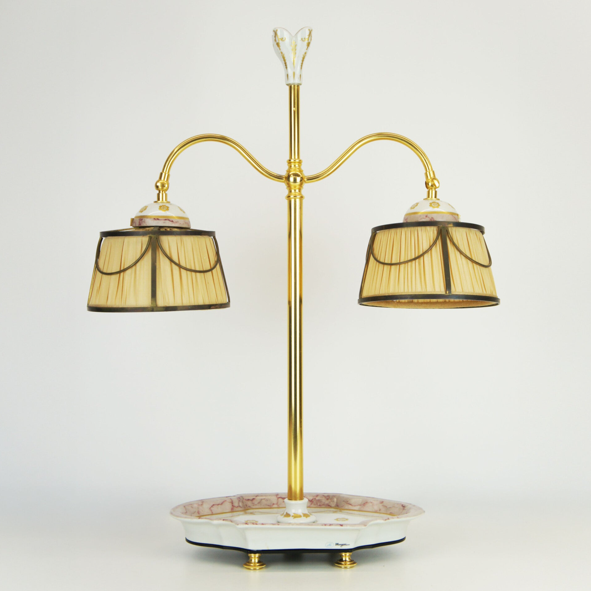 Giulia Mangani - Elegant 'Etagere' Table Lamp - Porcelain