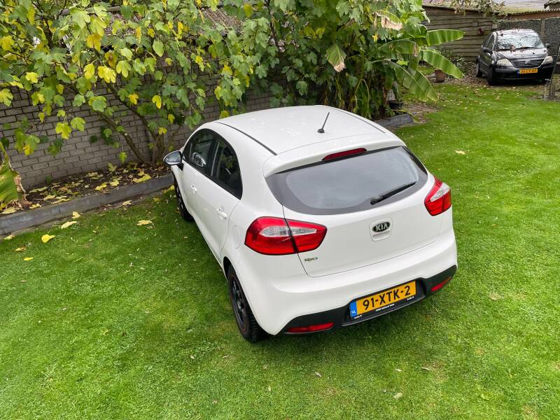 kia-rio_-van-mil-automotive_horst-12-standard.jpg
